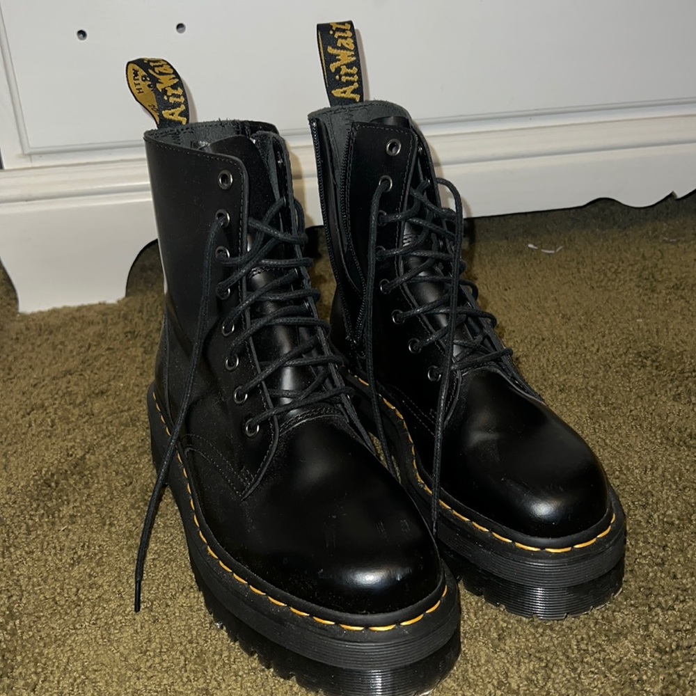 Platform Dr Martens !
